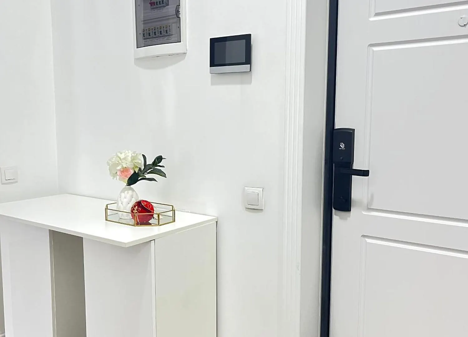 Elite Apartments- We Are Waiting For You! Oner Almaty Apartment